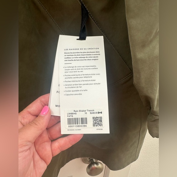Lululemon Rain Shaker Trench 
Brand new with tags - Picture 7 of 8